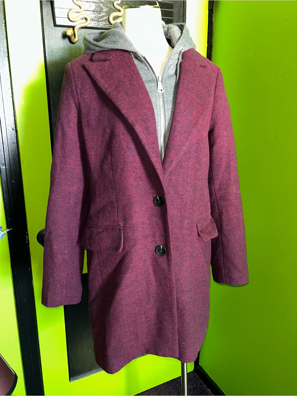Women's Plum Acrylic Blend Single-Breasted Coat